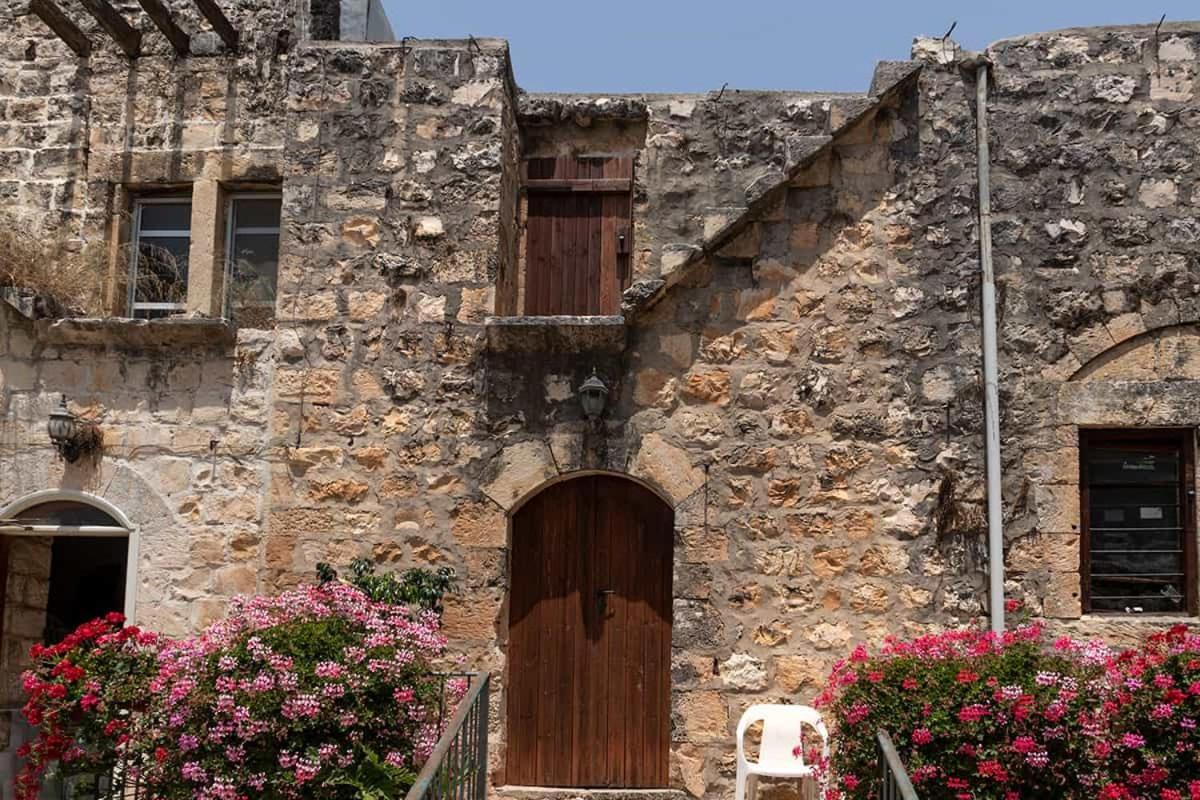 Mi'Ilya Chocolate House Guest House Exterior photo
